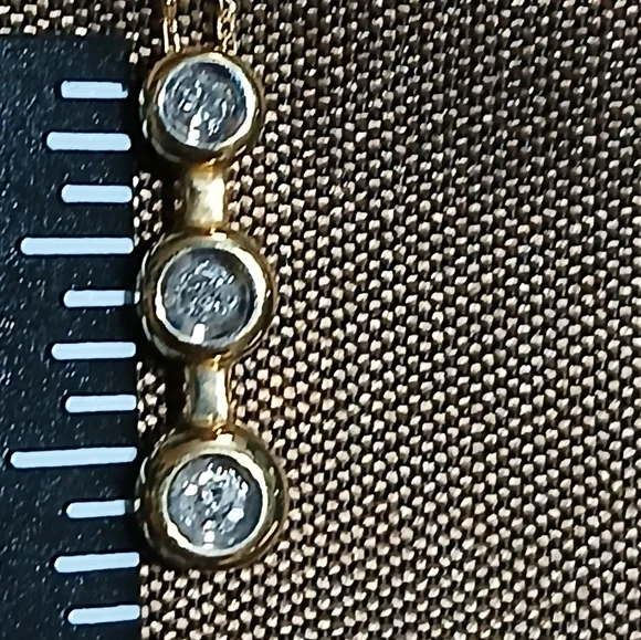 10K Yellow Gold Diamond necklace